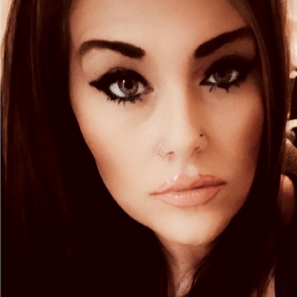 Meet your Posher, Casey - Picture 7 of 7